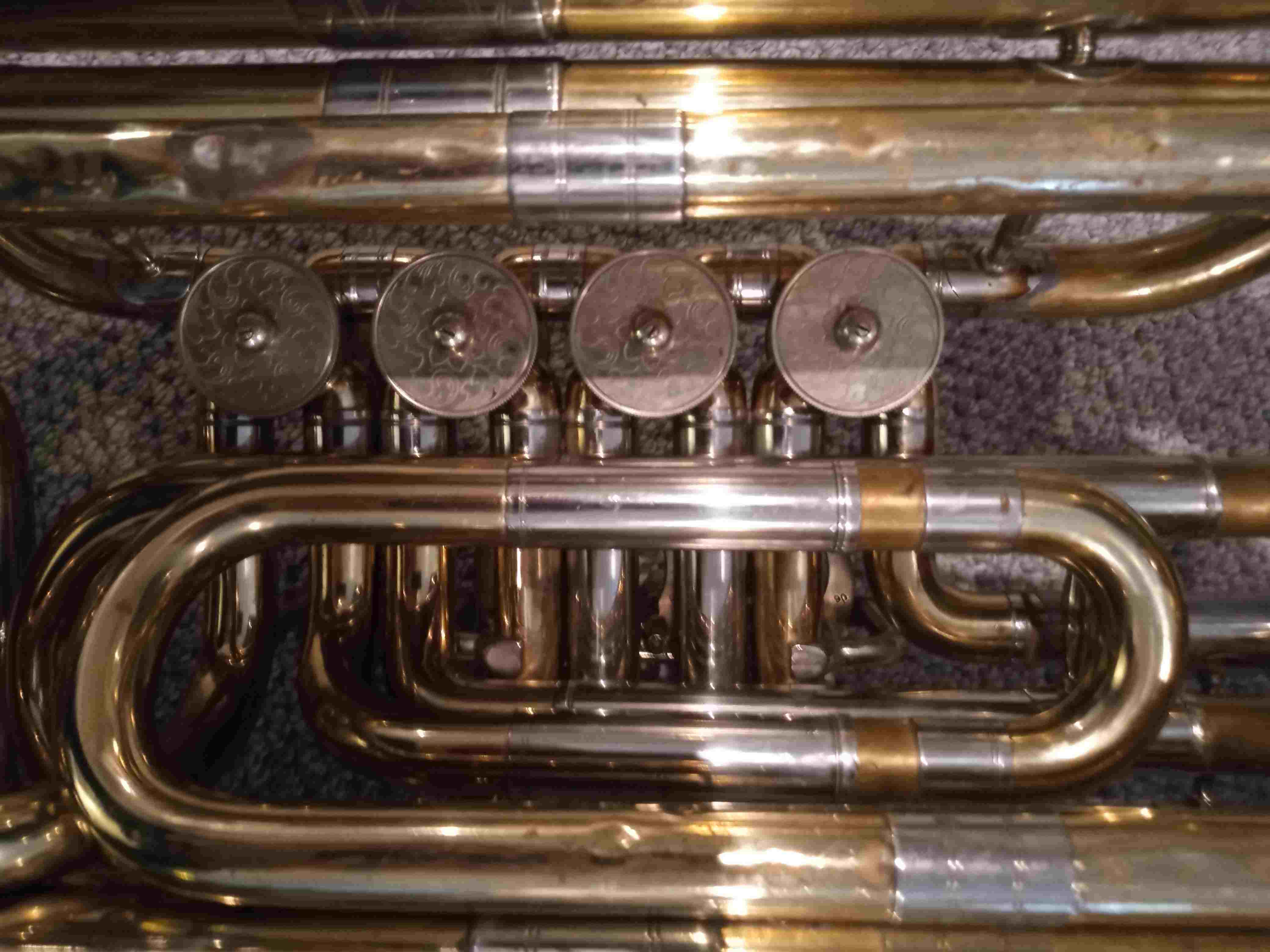 Tuba 4.jpg