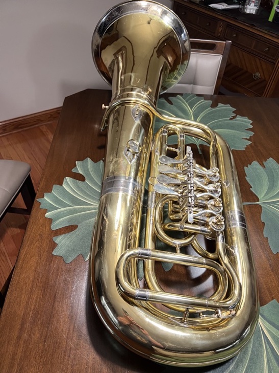 tuba 1.jpg