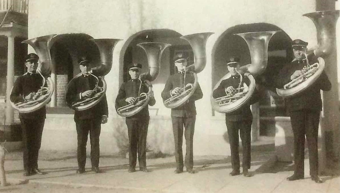 1925-26 bass section.jpg