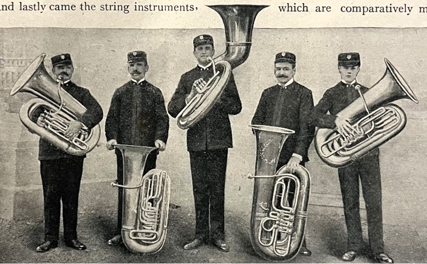 1904 - Sousa's bass section.jpg