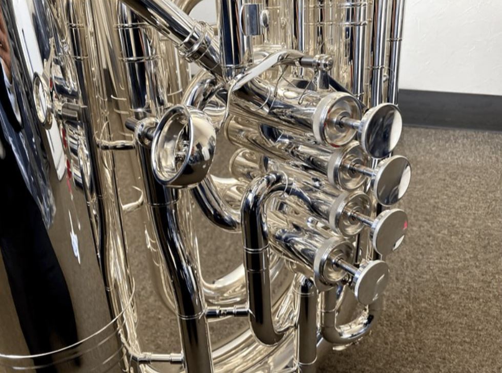 TUBA6.JPG