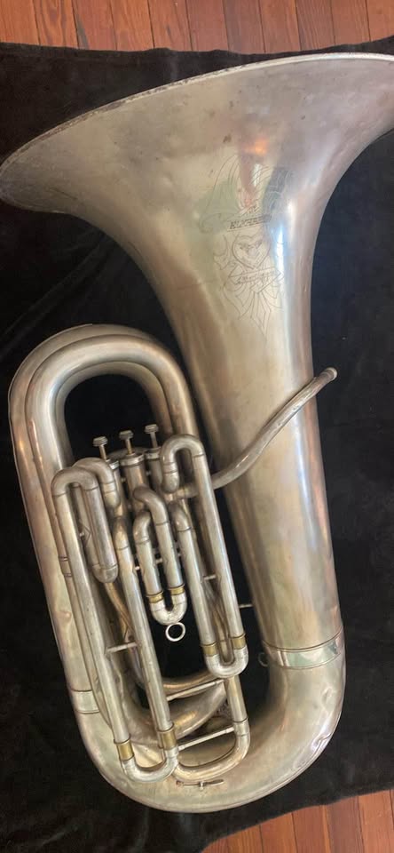 Elk Tuba.jpg