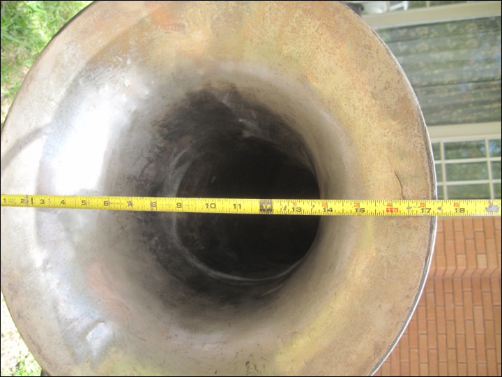 tuba-small-2.jpg